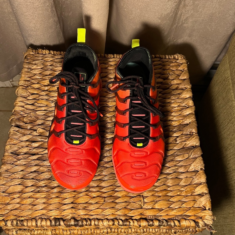 Nike Air VaporMax Plus Flight Pack | Limited Addition | Size 9.5